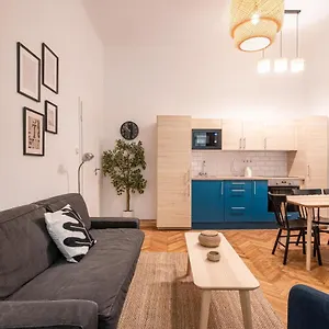 Apartment A20- Bp Modern Boutique, Budapest